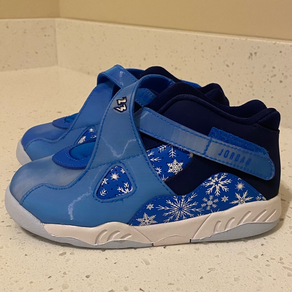 Jordan 8 Retro Snowflake - Picture 2 of 6